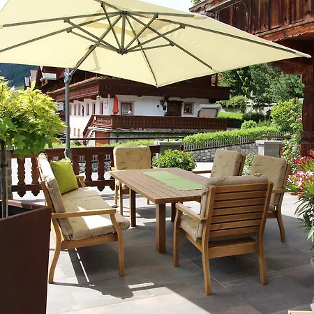 ゲストハウス Gaestehaus Gratlspitz