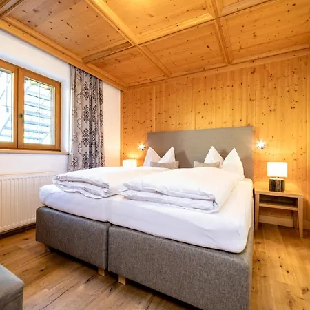 Gastehaus Gratlspitz 3*