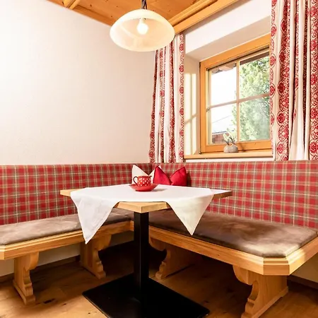 Penzion Gaestehaus Gratlspitz 3*