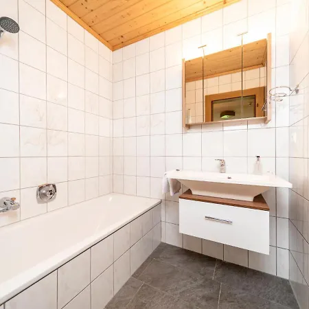 Gastehaus Gratlspitz Guest house Alpbach