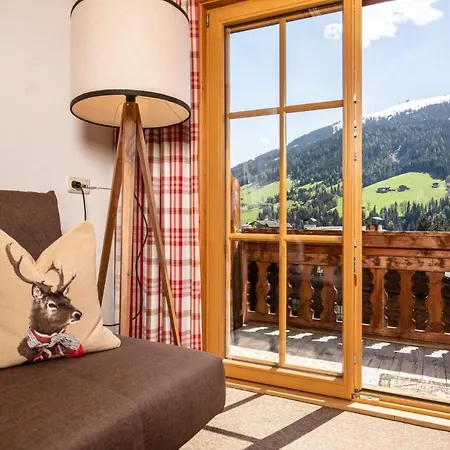 Gaestehaus Gratlspitz Alpbach