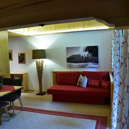 Gaestehaus Gratlspitz אלפבאך